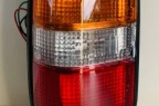 PILOTO TRASERO IZQUIERDO