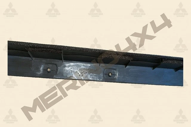 MOLDURA INTERIOR DEL PORT�N TRASERO