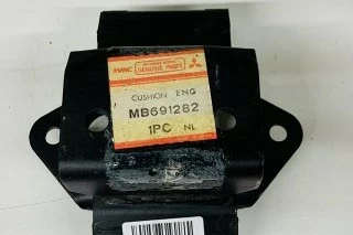 SOPORTE DE CAJA DE CAMBIO (ORIGINAL)