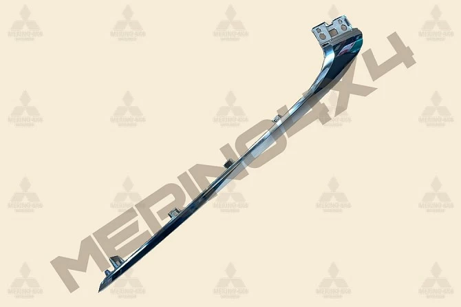 MOLDURA SUPERIOR IZQUIERDA DEL PARACHOQUES DELANTERO