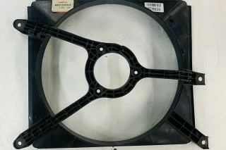 CARCASA DEL VENTILADOR DE REFRIGERACION