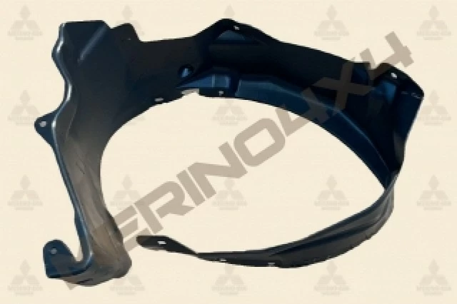 PASARUEDA DE PL�STICO INTERIOR DELANTERA