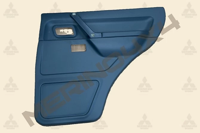 MOLDURA DE LA PUERTA TRASERA DERECHA