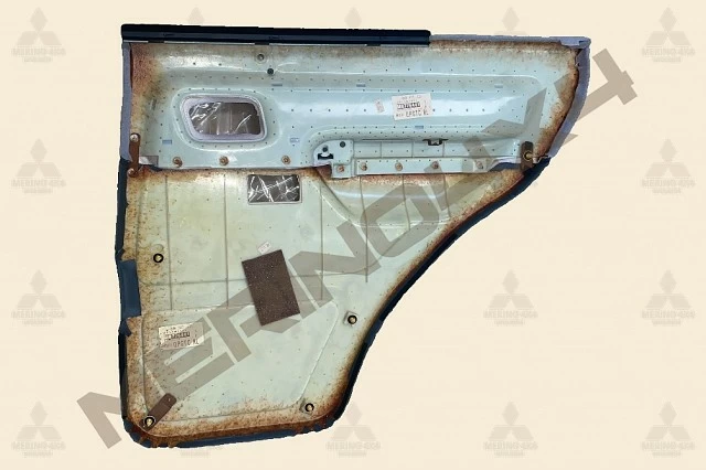 PANEL DE PUERTA TRASERA IZQUIERDA