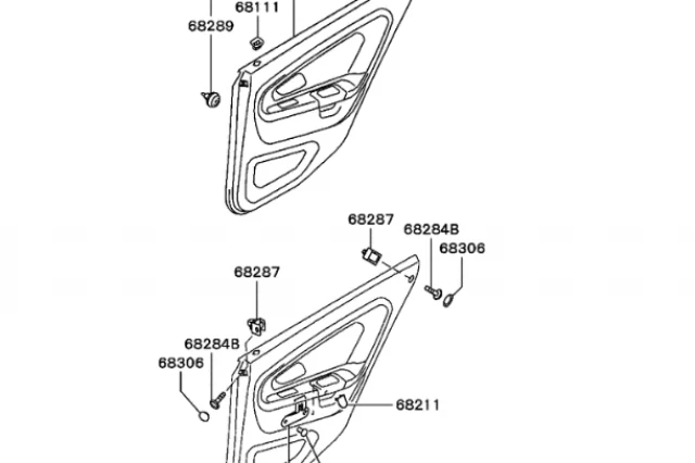 MOLDURA DE LA PUERTA TRASERA DERECHA