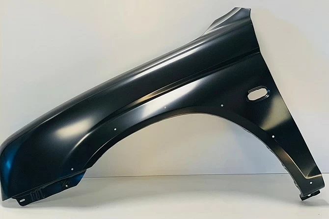 ALETA DELANTERA IZQUIERDA L200 GLS