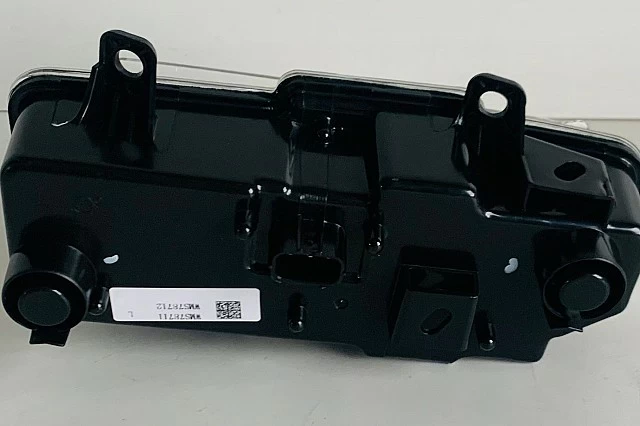 LUZ DIURNA IZQUIERDA