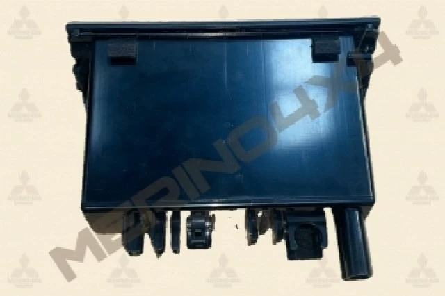 CAJ�N PARA ACCESORIOS DEL SISTEMA DE AUDIO