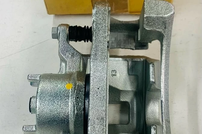 PINZA DE FRENO DELANTERA IZQUIERDA