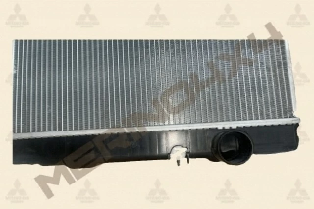 RADIADOR DE REFRIGERACI�N DEL MOTOR