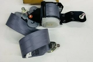 CINTURON DE SEGURIDAD DELANTERO