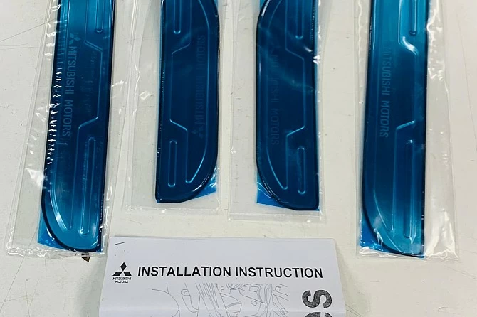 PROTECTORES DE ENTRADA DELANTEROS Y TRASEROS