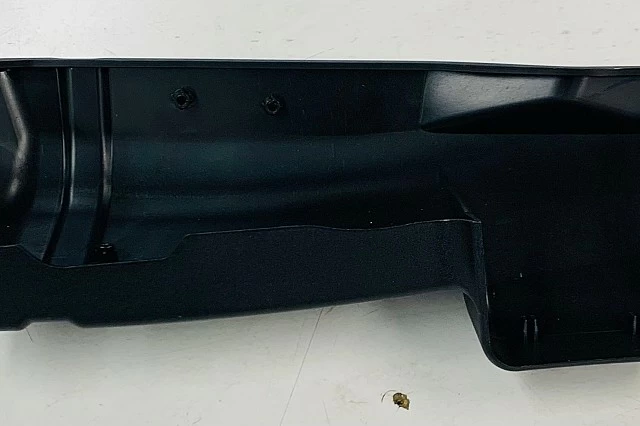 ESQUINA DERECHA DEL PARACHOQUES TRASERO PARA L300