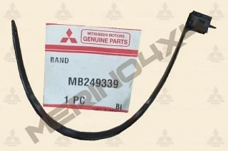 ABRAZADERA DEL TUBO DE RESPIRACION DEL MOTOR