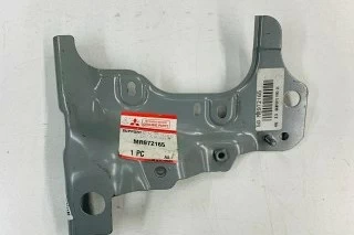 PANEL SOPORTE DE FAROS IZQUIERDO