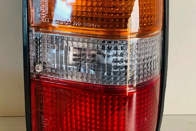 PILOTO TRASERO DERECHO