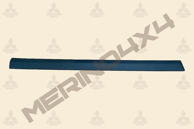 MOLDURA DE PROTECCI�N DE LA PUERTA