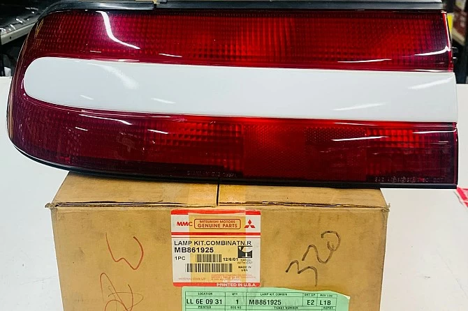 PILOTO TRASERO IZQUIERDO PARA ECLIPSE