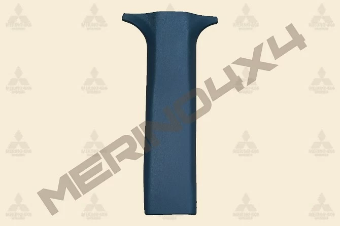 MOLDURA INFERIOR DEL PILAR CENTRAL IZQUIERDO