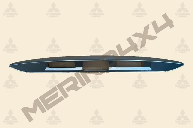 MOLDURA DEL PORT�N TRASERO