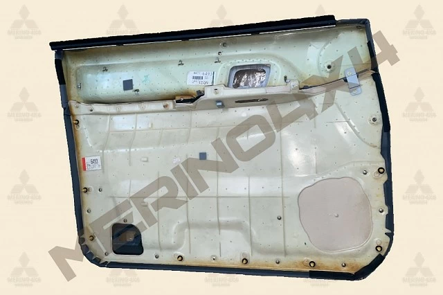 GUARNECIDO DE PUERTA DELANTERA DERECHA