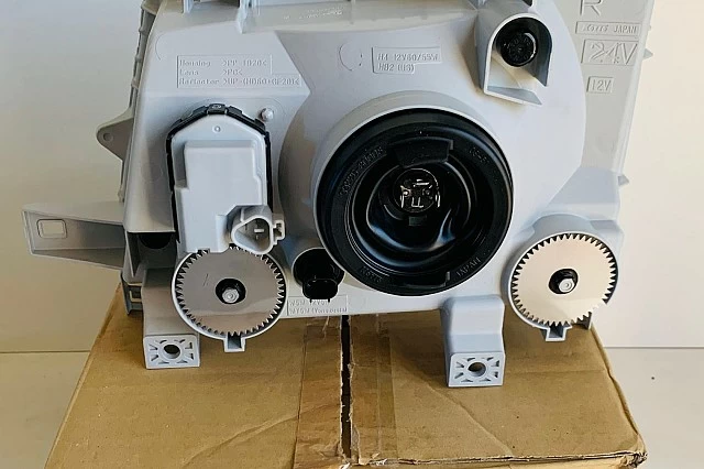 FARO DELANTERO DERECHO PARA FUSO