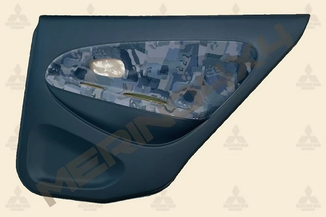 MOLDURA DE LA PUERTA TRASERA DERECHA