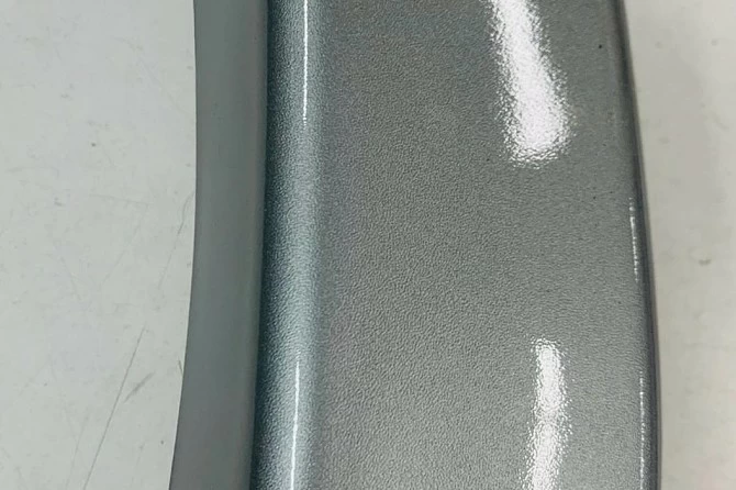 DEFENSA IZQUIERDA DE PARACHOQUES DELANTERO