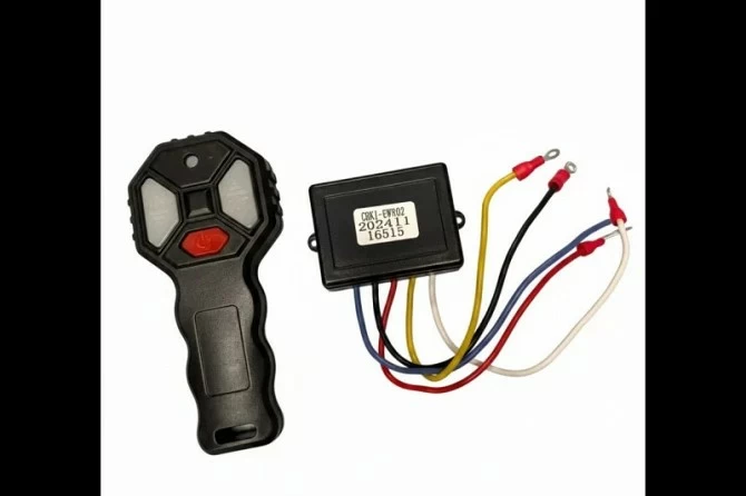 Mando Inalámbrico para Cabrestante – Kit de Control Remoto 12V Mando Inalámbrico para Cabrestante – Kit de Control Remoto 12V