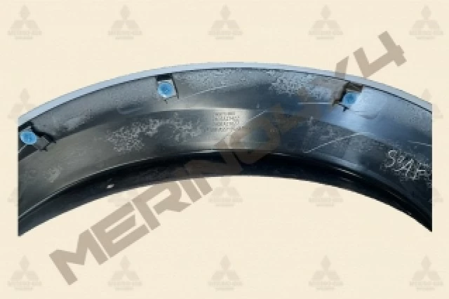 ENSANCHADOR DE ALETA TRASERO DERECHO