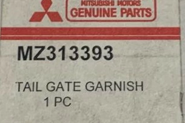 EMBELLECEDOR CROMADO PUERTA MALETERO