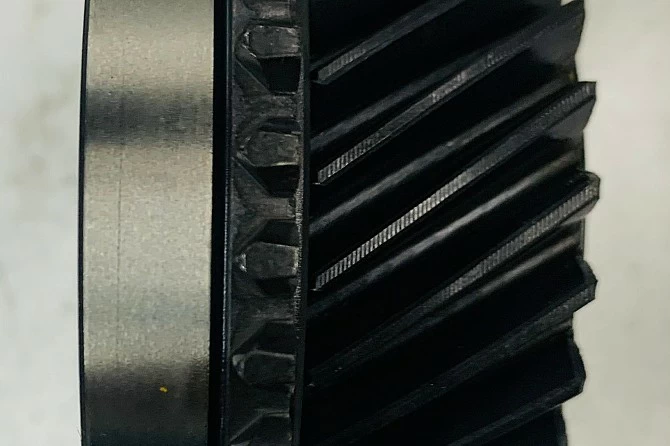 PI�ON ENGRANAJE DE EJE PRINCIPAL M/T 5� MARCHA