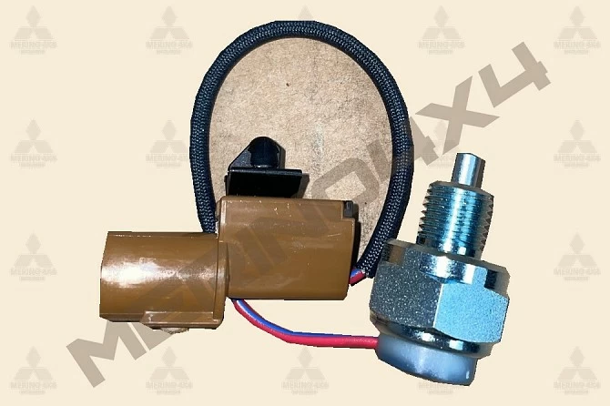 INTERRUPTOR/SENSOR DE LA LUZ INDICADORA CAMBIO DE MARCHA