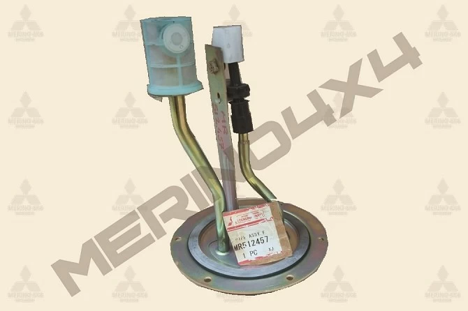 CONJUNTO DE TUBERIAS DEL DEPOSITO AL FILTRO DE COMBUSTIBLE CONJUNTO DE TUBERIAS DEL DEPOSITO AL FILTRO DE COMBUSTIBLE