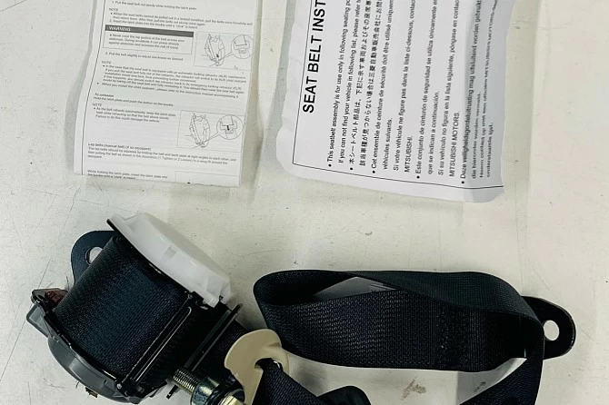 CINTURON DE SEGURIDAD TRASERO DERECHO