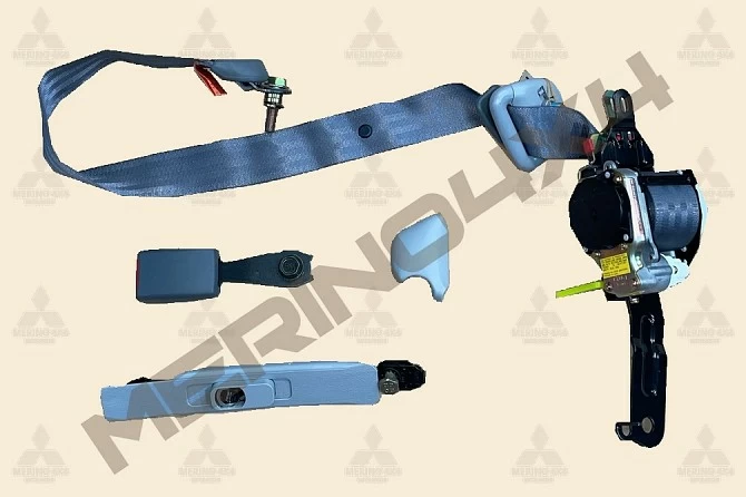 CINTUR�N DE SEGURIDAD DELANTERO DERECHO