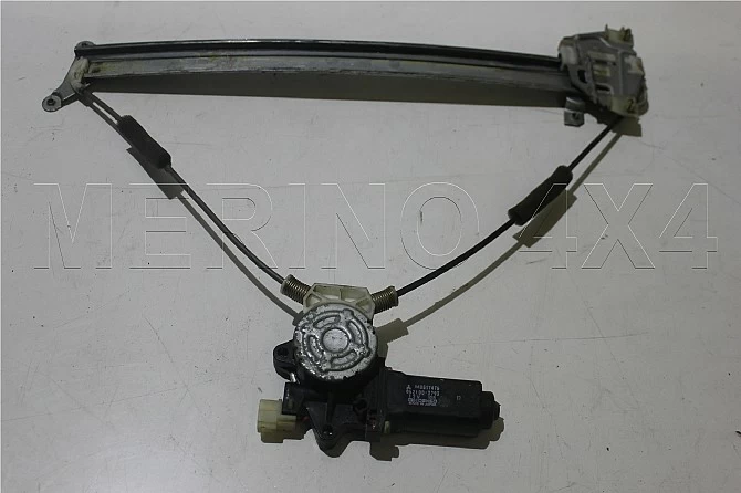 ELEVALUNAS ELECTRICO DELANTERO DERECHO ORIGINAL MITSUBISHI 2 G. (ARTICULO RECUPERADO) MB517476