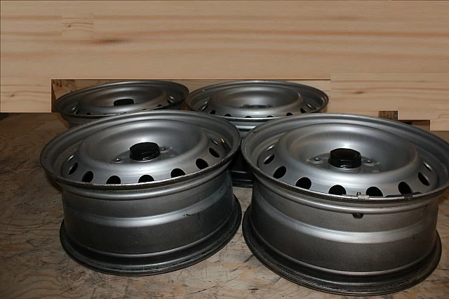 JUEGO DE LLANTAS DE ACERO 7x17 JUEGO DE LLANTAS DE ACERO 7x17