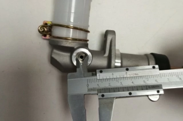 BOMBA DE EMBRAGUE 2.8