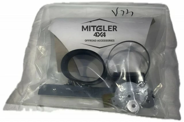 SNORKEL MITSUBISHI PAJERO / MONTERO V60 (2000 - 2006)