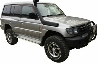 SNORKEL MITSUBISHI MONTERO V20 ( Aleta Ancha) / V6