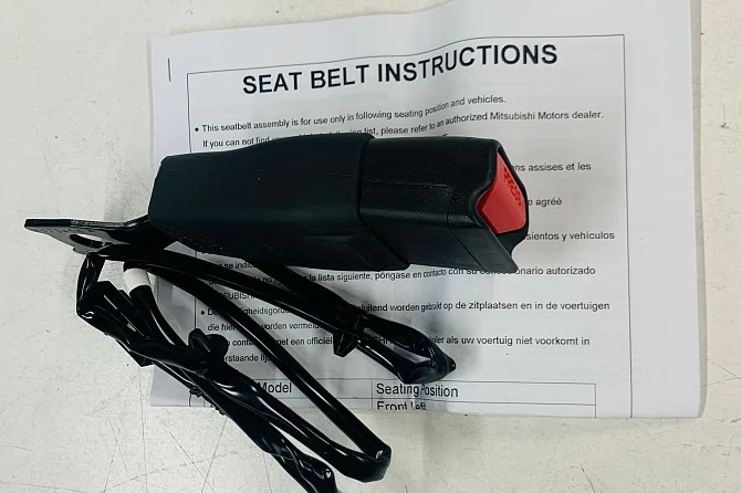 ENGANCHE DEL CINTURON DE SEGURIDAD