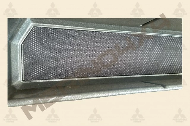 BANDEJA/CAJ�N DE ALMACENAMIENTO PARA EL MALETERO