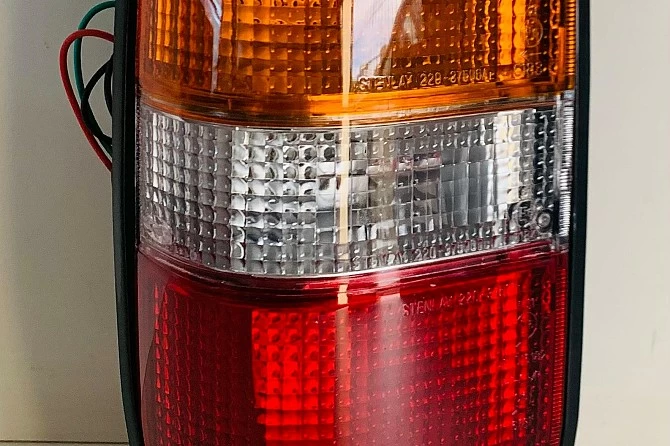 PILOTO TRASERO IZQUIERDO