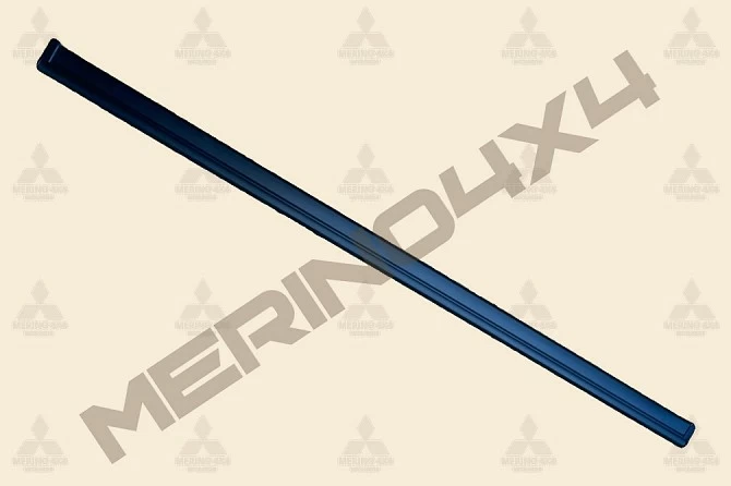 MOLDURA SUPERIOR DEL PORT�N TRASERO