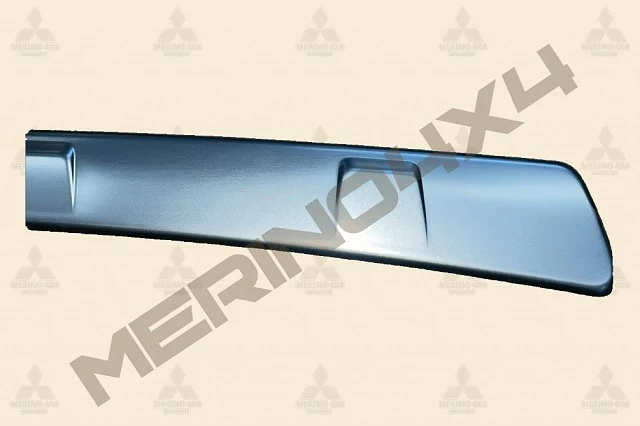 L�MINA PROTECTORA DEL PARACHOQUES TRASERO