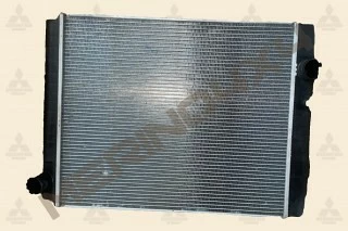 RADIADOR DE REFRIGERACI�N DEL MOTOR